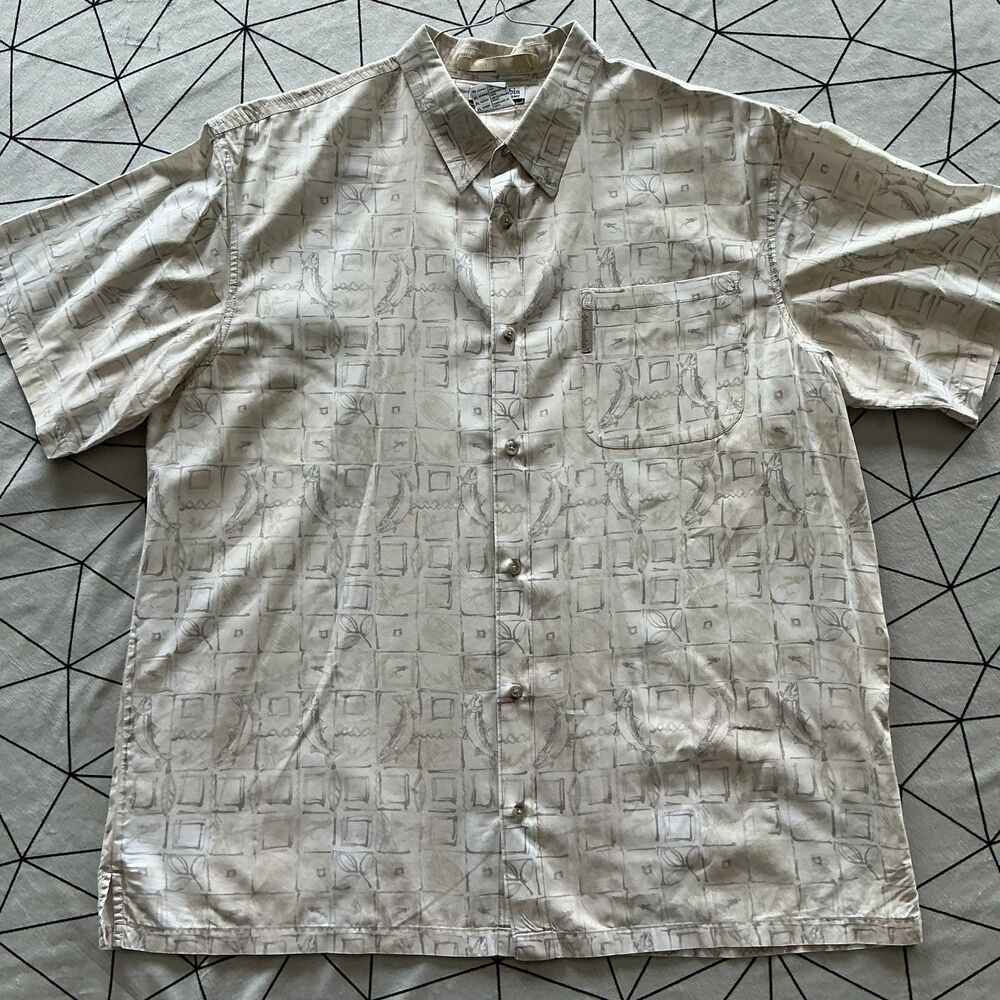 Columbia River Lodge Camp Shirt XL Cream Tan Fish Print Short Sleeve Button Up